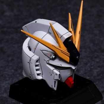 [予約!国際速達EMS発送!]1/35 νガンダム ヘッド ガレージキット